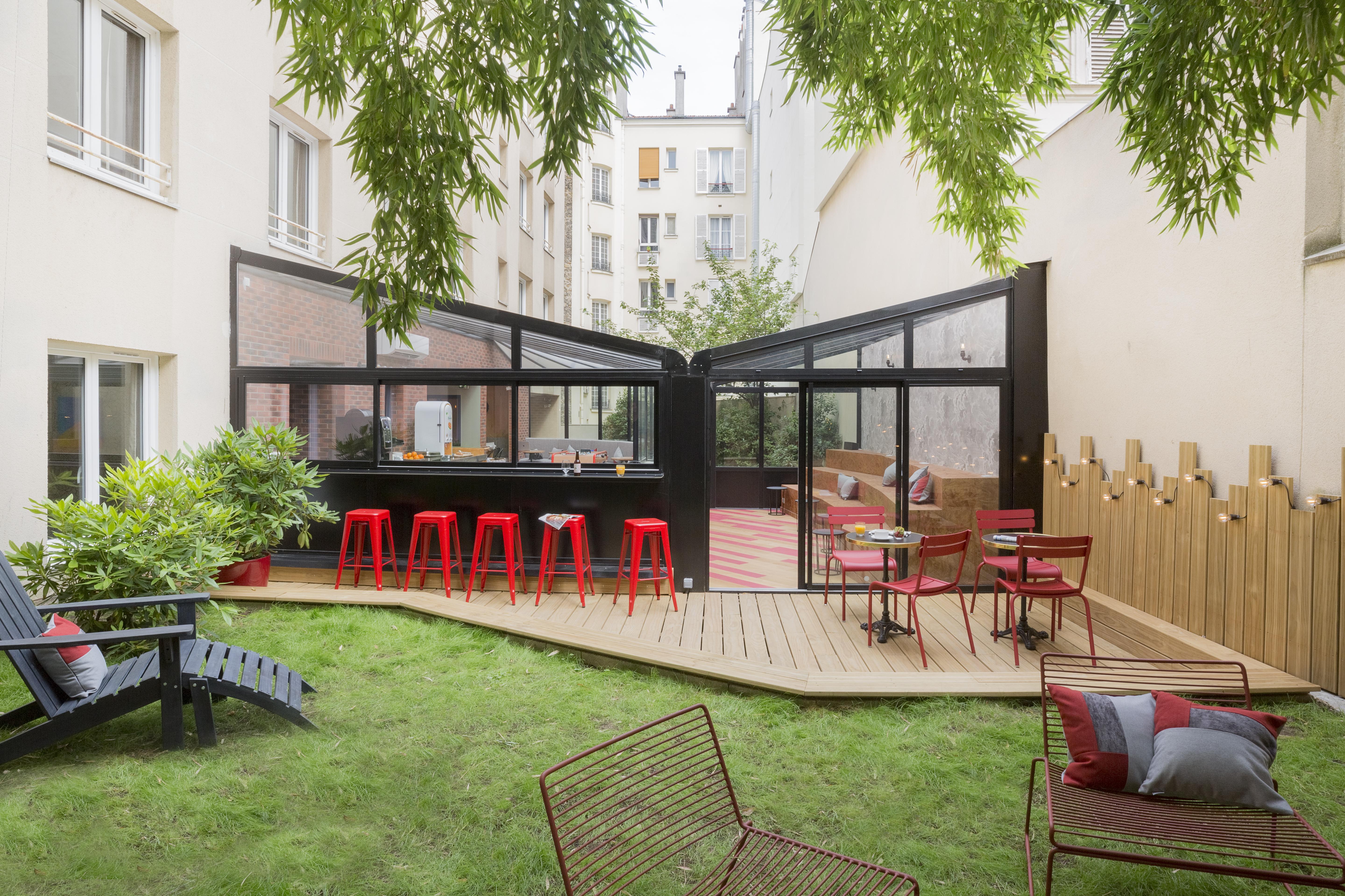 Hotel Izzy Issy-les-Moulineaux Exterior foto